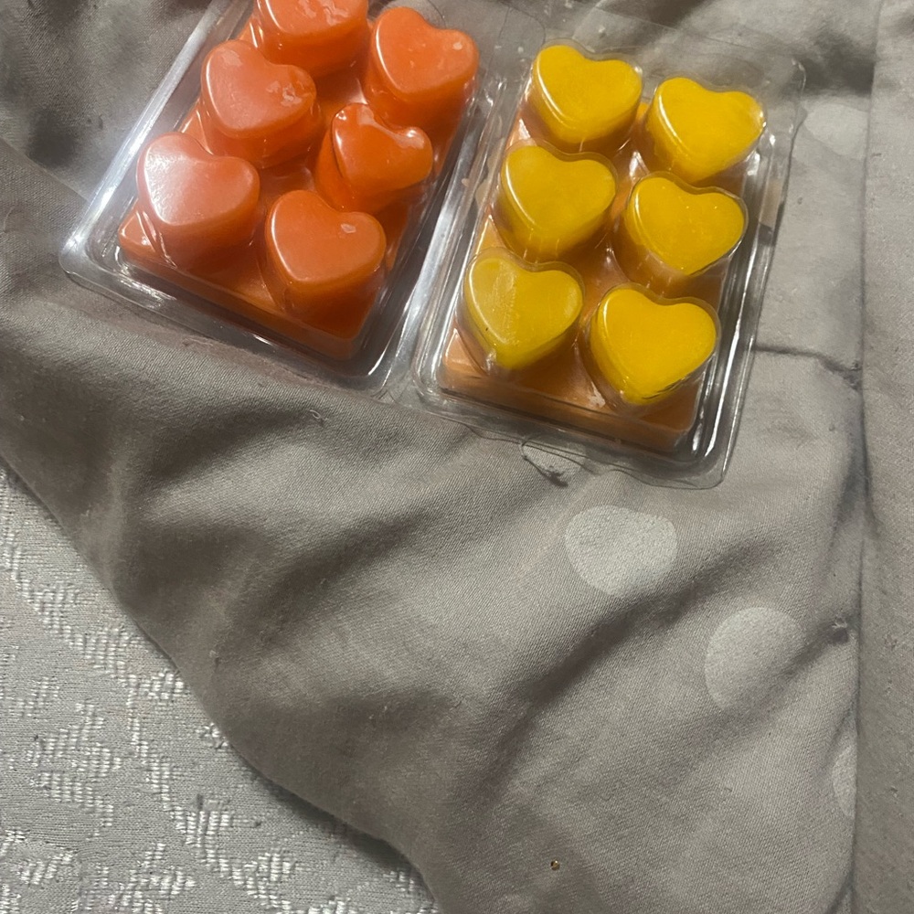 Heart-Shaped Orange and Yellow Wax Melts- Set of 2- Pumpkin Spice